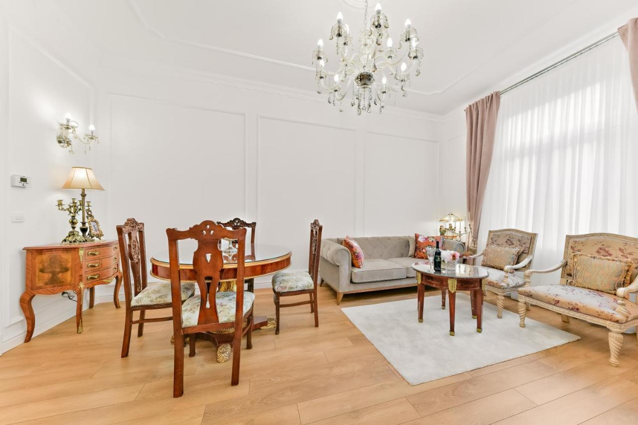 Luxury Class Apartment - 1St Floor, Large Apartment, Downtown, Newly Renovated, Fast Wifi, 4X Air Conditioning ซาเกร็บ ภายนอก รูปภาพ