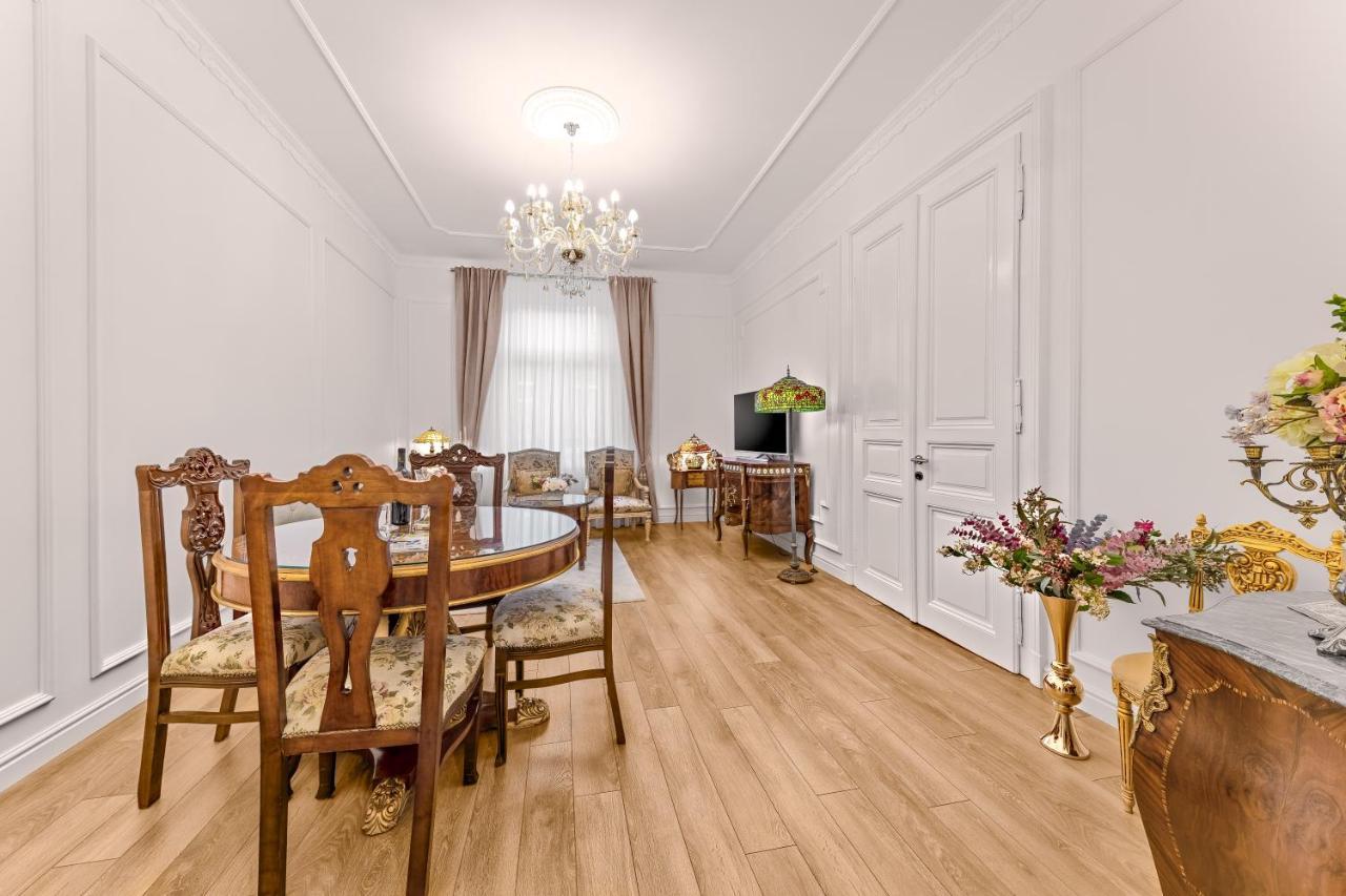 Luxury Class Apartment - 1St Floor, Large Apartment, Downtown, Newly Renovated, Fast Wifi, 4X Air Conditioning ซาเกร็บ ภายนอก รูปภาพ