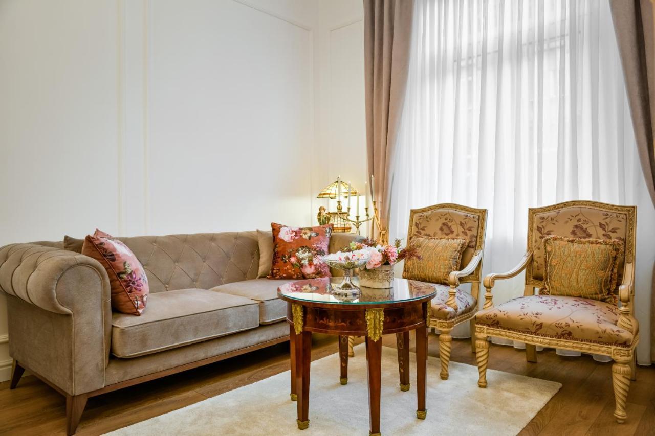 Luxury Class Apartment - 1St Floor, Large Apartment, Downtown, Newly Renovated, Fast Wifi, 4X Air Conditioning ซาเกร็บ ภายนอก รูปภาพ